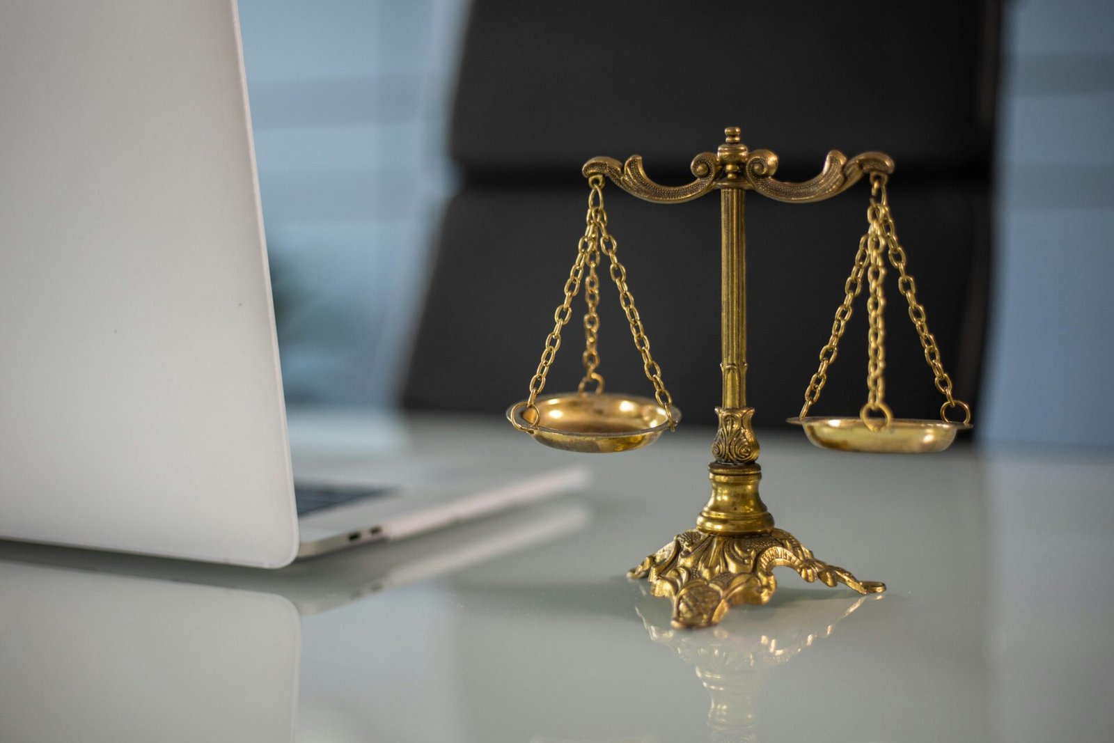 Read more about the article World’s Top Courts Issue Landmark Rulings on Climate Change